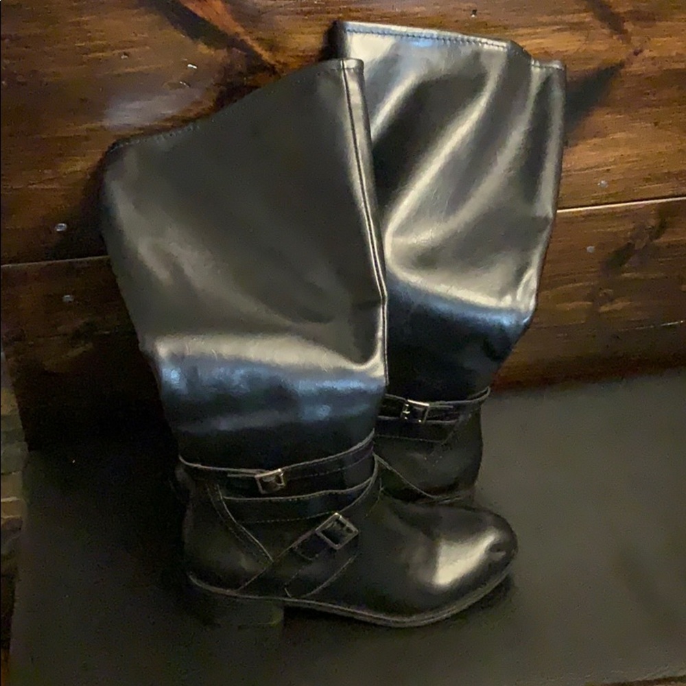 Arizona wife-calf boots. Size 8.5